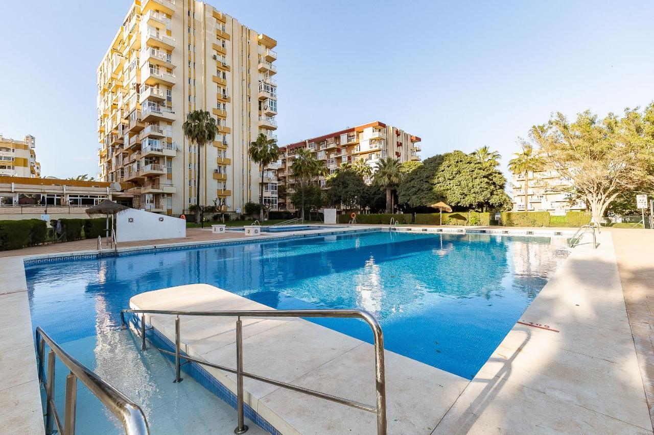 Sun Coast Benalmadena -- Superb Studio With 4 Pools, Gardens & Breakfast Exteriör bild