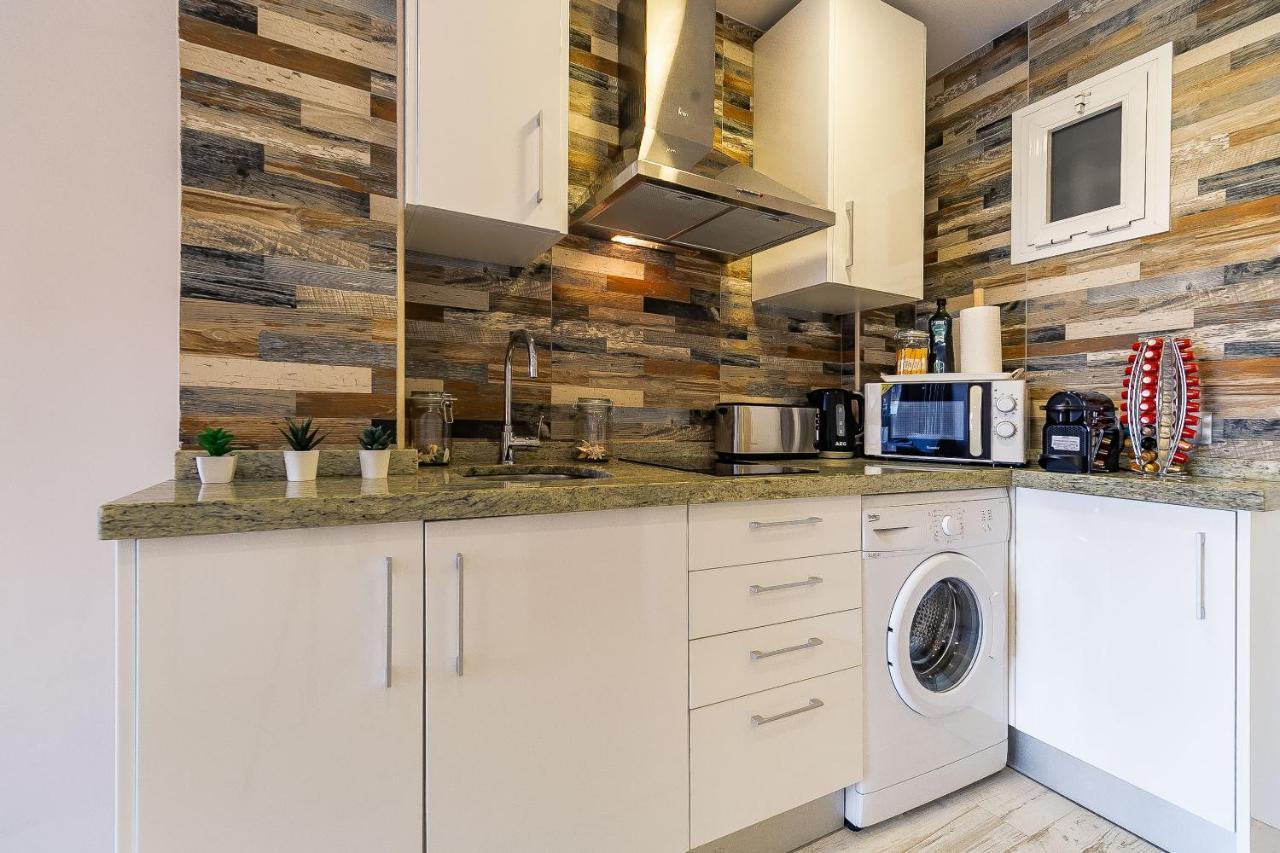 Sun Coast Benalmadena -- Superb Studio With 4 Pools, Gardens & Breakfast Exteriör bild