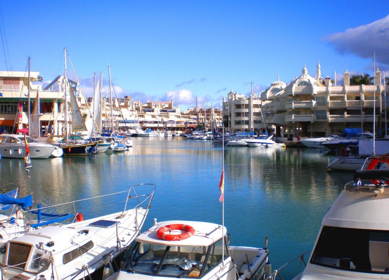Sun Coast Benalmadena -- Superb Studio With 4 Pools, Gardens & Breakfast Exteriör bild