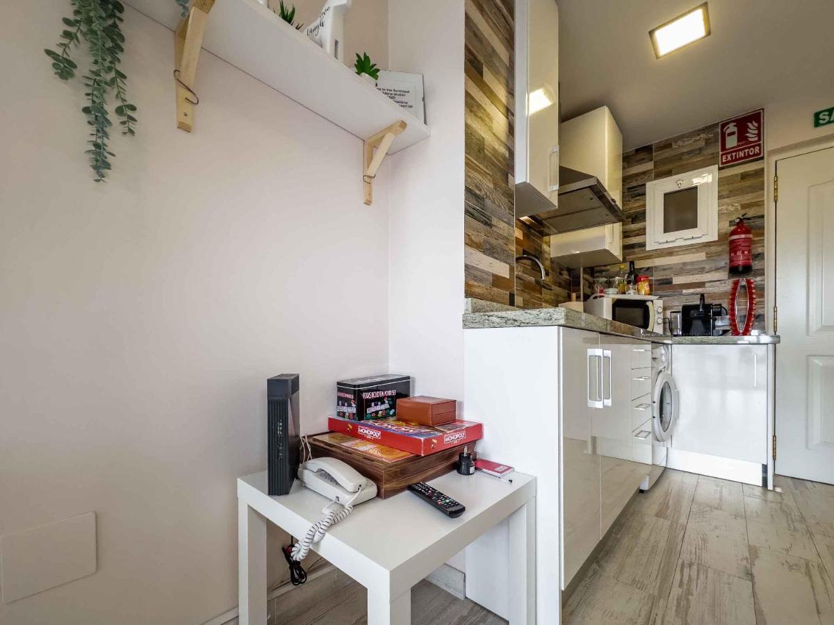 Sun Coast Benalmadena -- Superb Studio With 4 Pools, Gardens & Breakfast Exteriör bild