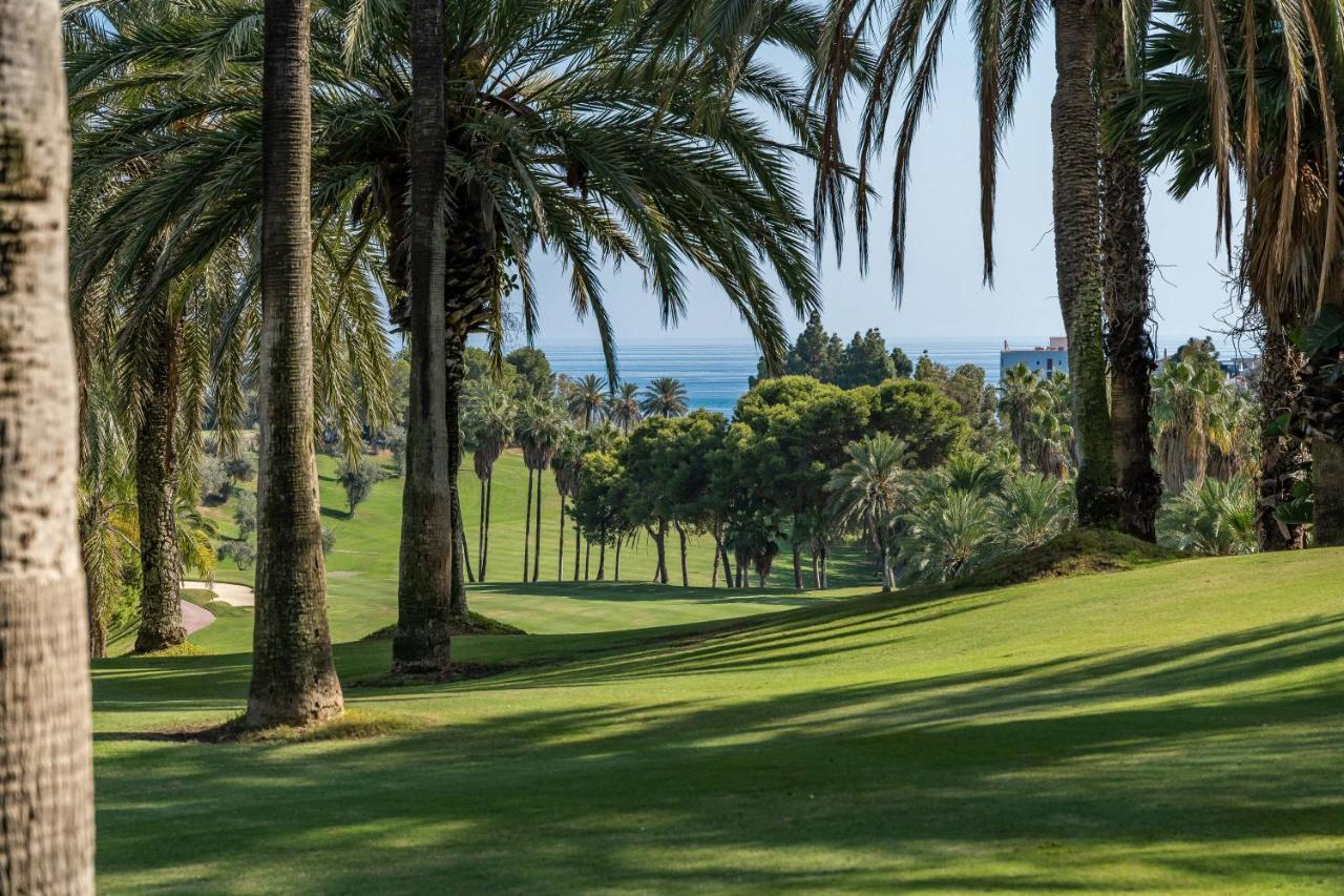 Sun Coast Benalmadena -- Superb Studio With 4 Pools, Gardens & Breakfast Exteriör bild